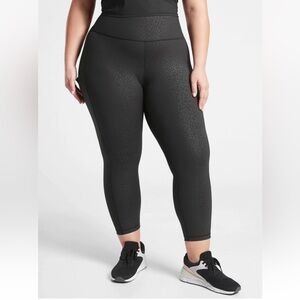 Athleta ultimate stash pocket embossed 7/8 tight Black 3X